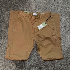 Goodfellow & Co Chino